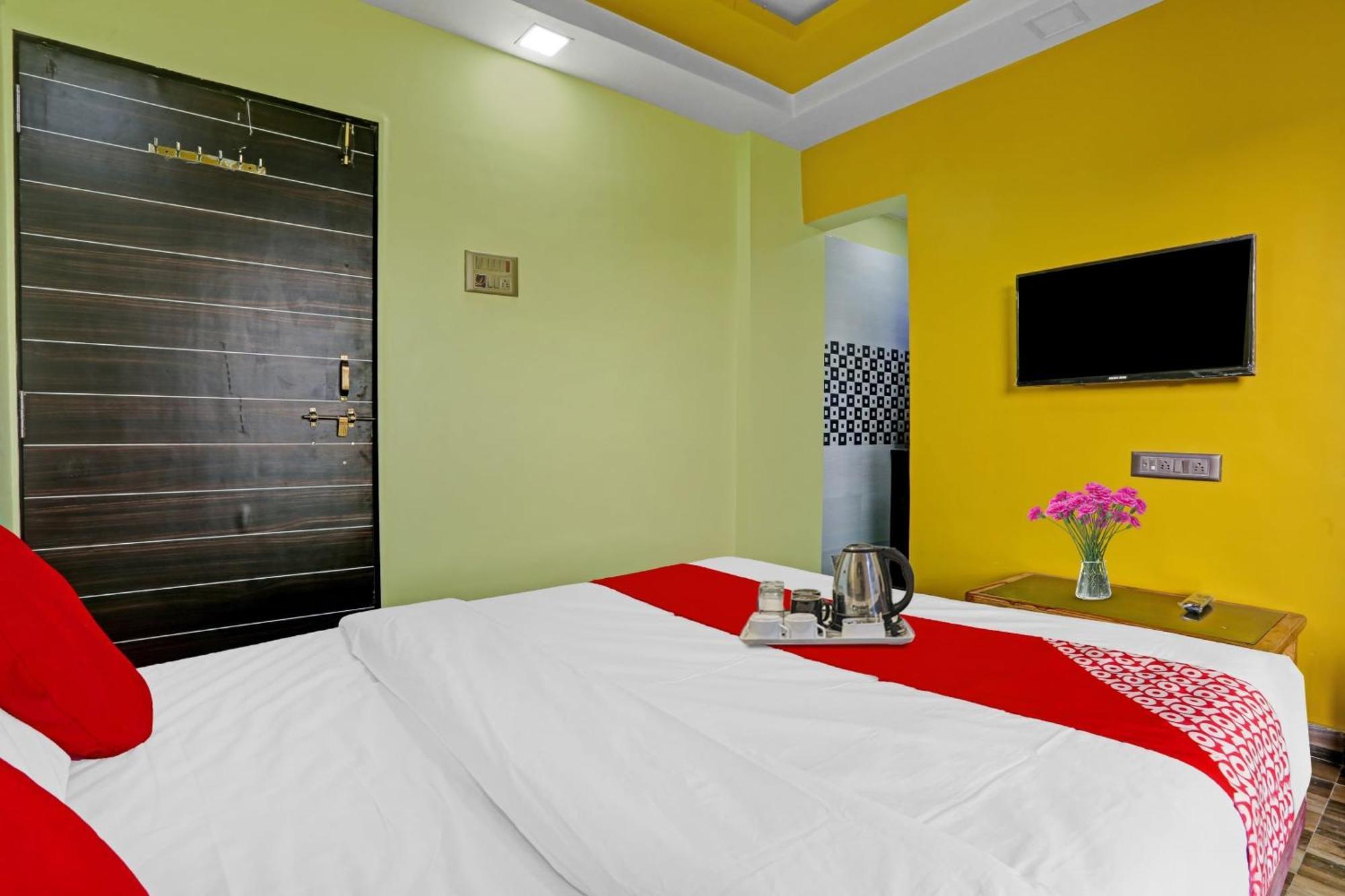 Hotel O Om Sai Residency Lodging And Boarding Taloje Luaran gambar