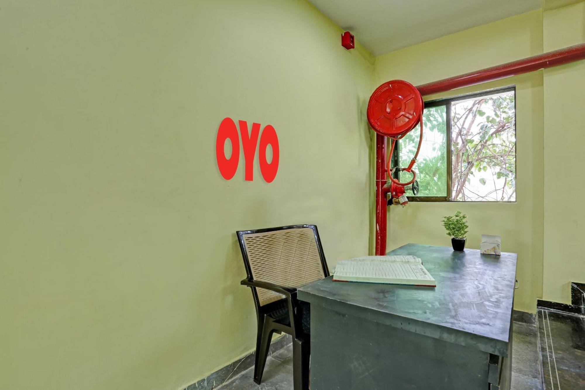 Hotel O Om Sai Residency Lodging And Boarding Taloje Luaran gambar