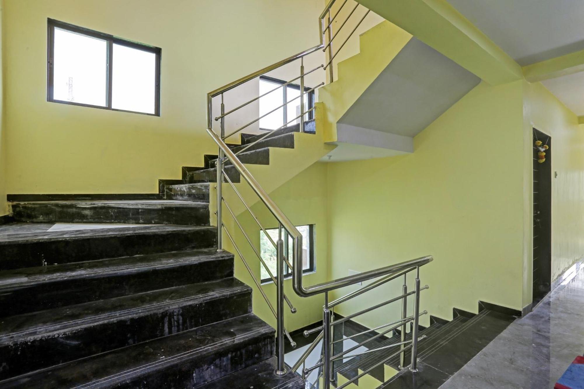 Hotel O Om Sai Residency Lodging And Boarding Taloje Luaran gambar